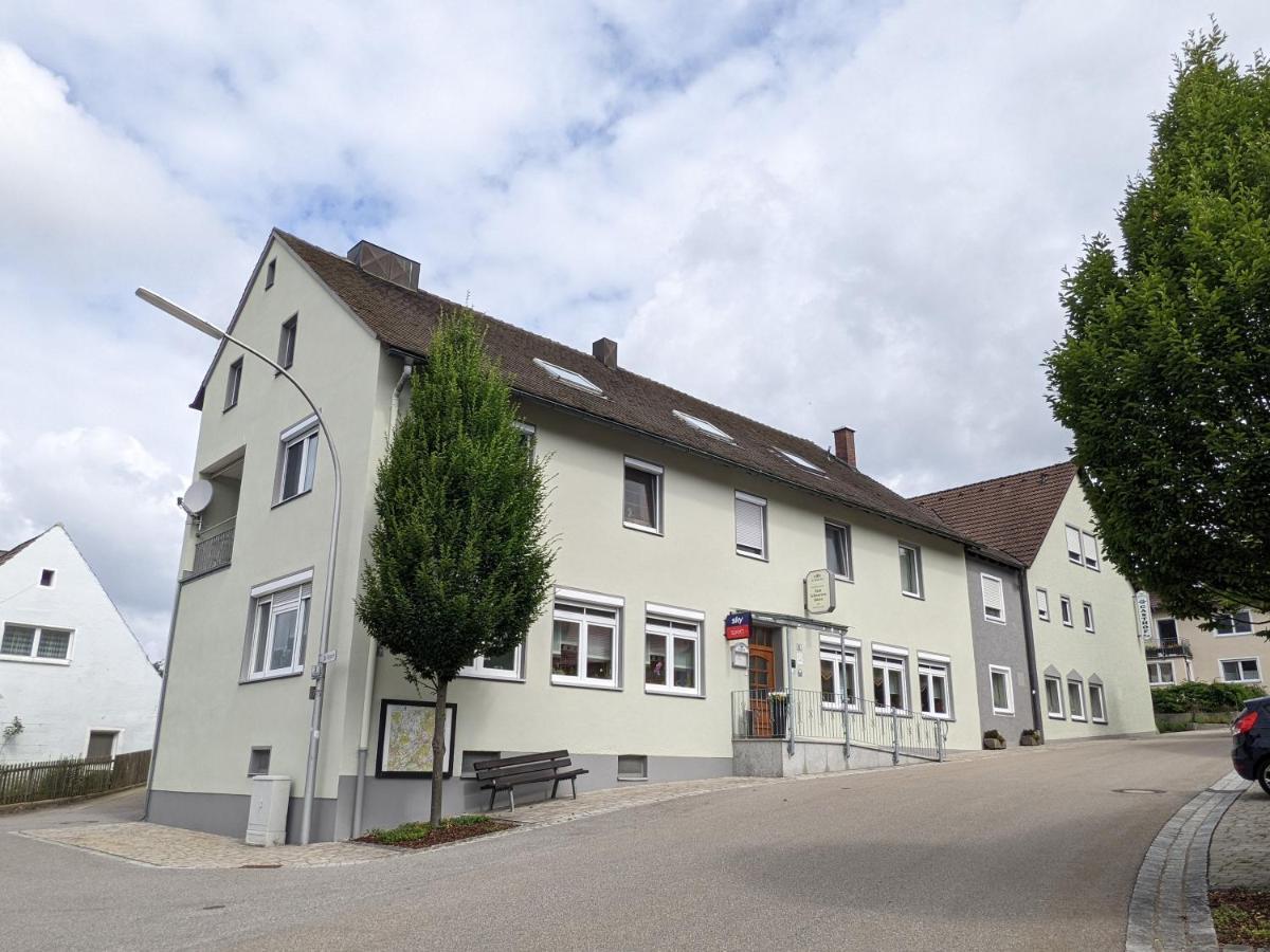 Zum Schwarzen Baeren Hotel Vohenstrauss Ngoại thất bức ảnh