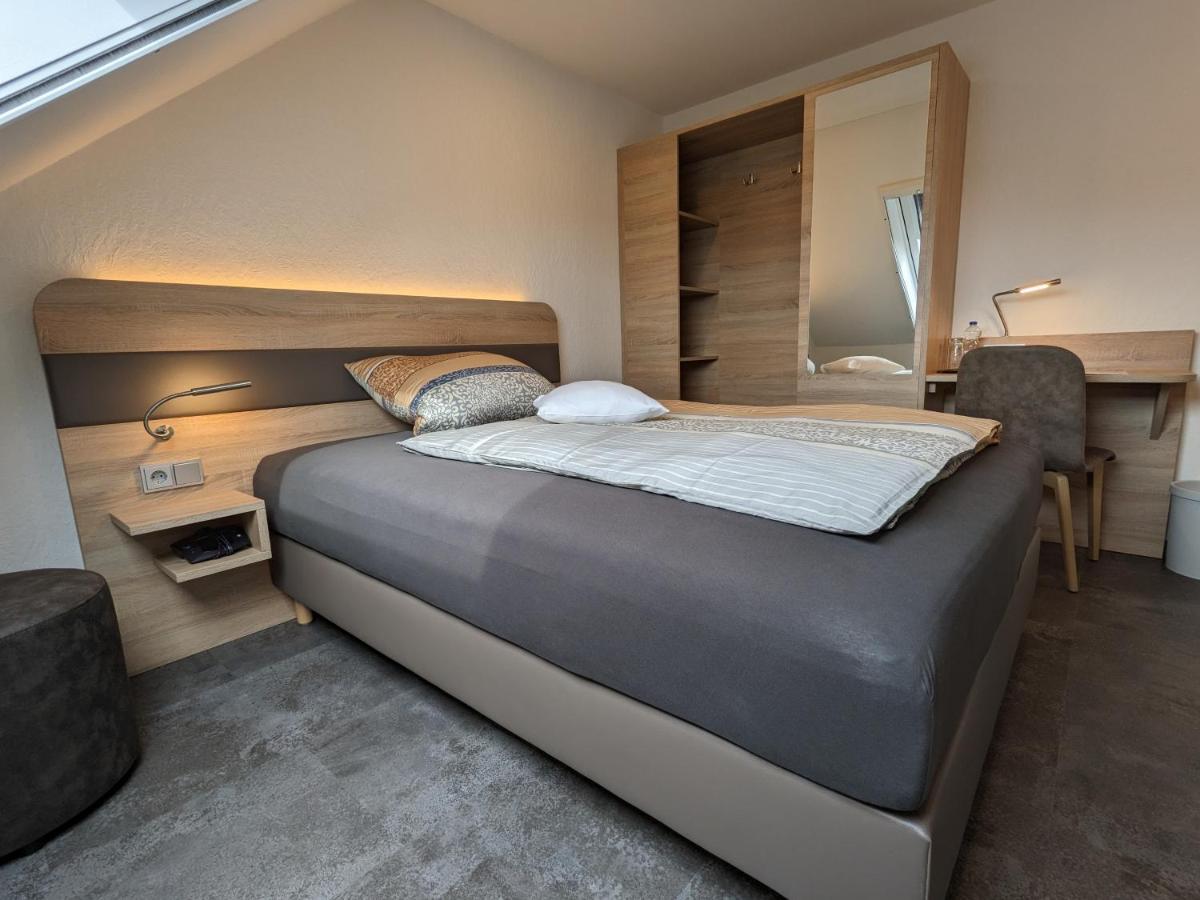 Zum Schwarzen Baeren Hotel Vohenstrauss Ngoại thất bức ảnh