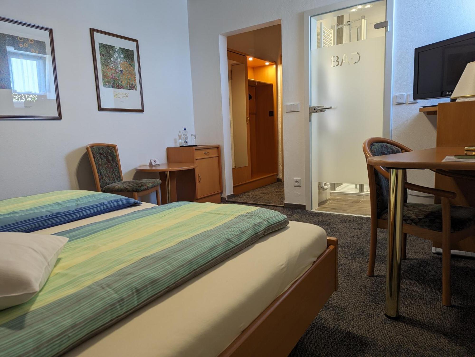 Zum Schwarzen Baeren Hotel Vohenstrauss Ngoại thất bức ảnh