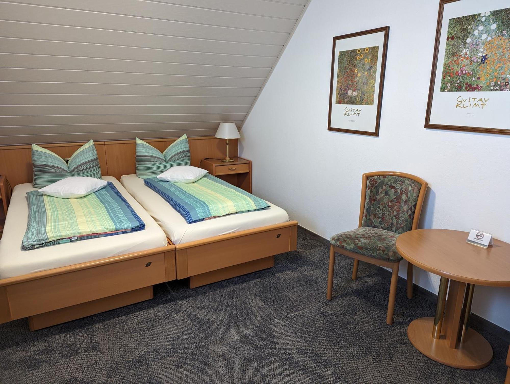 Zum Schwarzen Baeren Hotel Vohenstrauss Ngoại thất bức ảnh